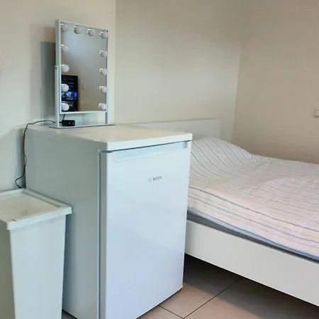 Elegant Bedroom At Luxembourg Gare * לוקסמבורג