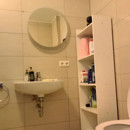 Elegant Bedroom At Gare Panzió *