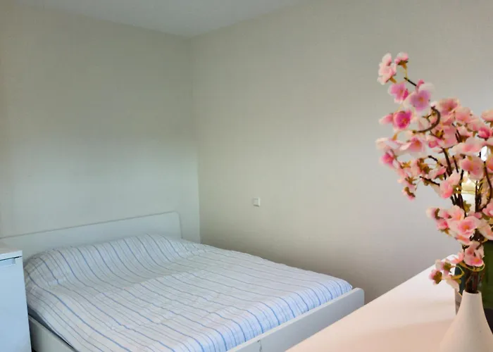 Elegant Bedroom At Gare